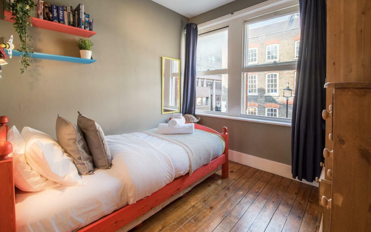 Artistic And Soulful Carnaby Street Movie Pad Apartment London Exterior photo